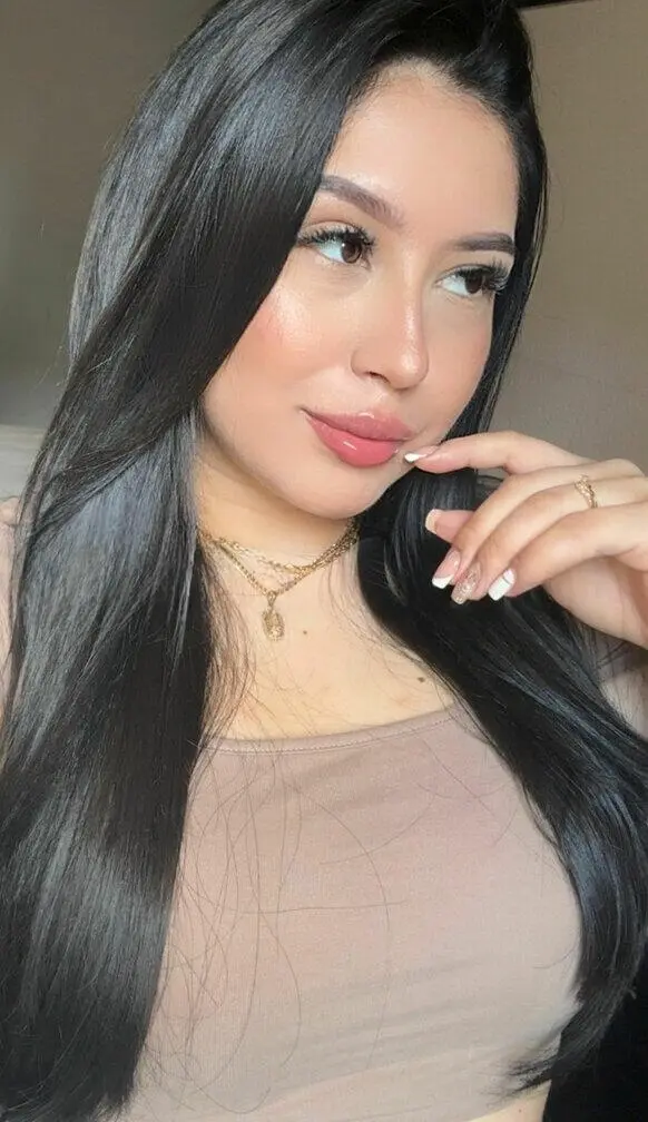 Escort Model Karol - 2