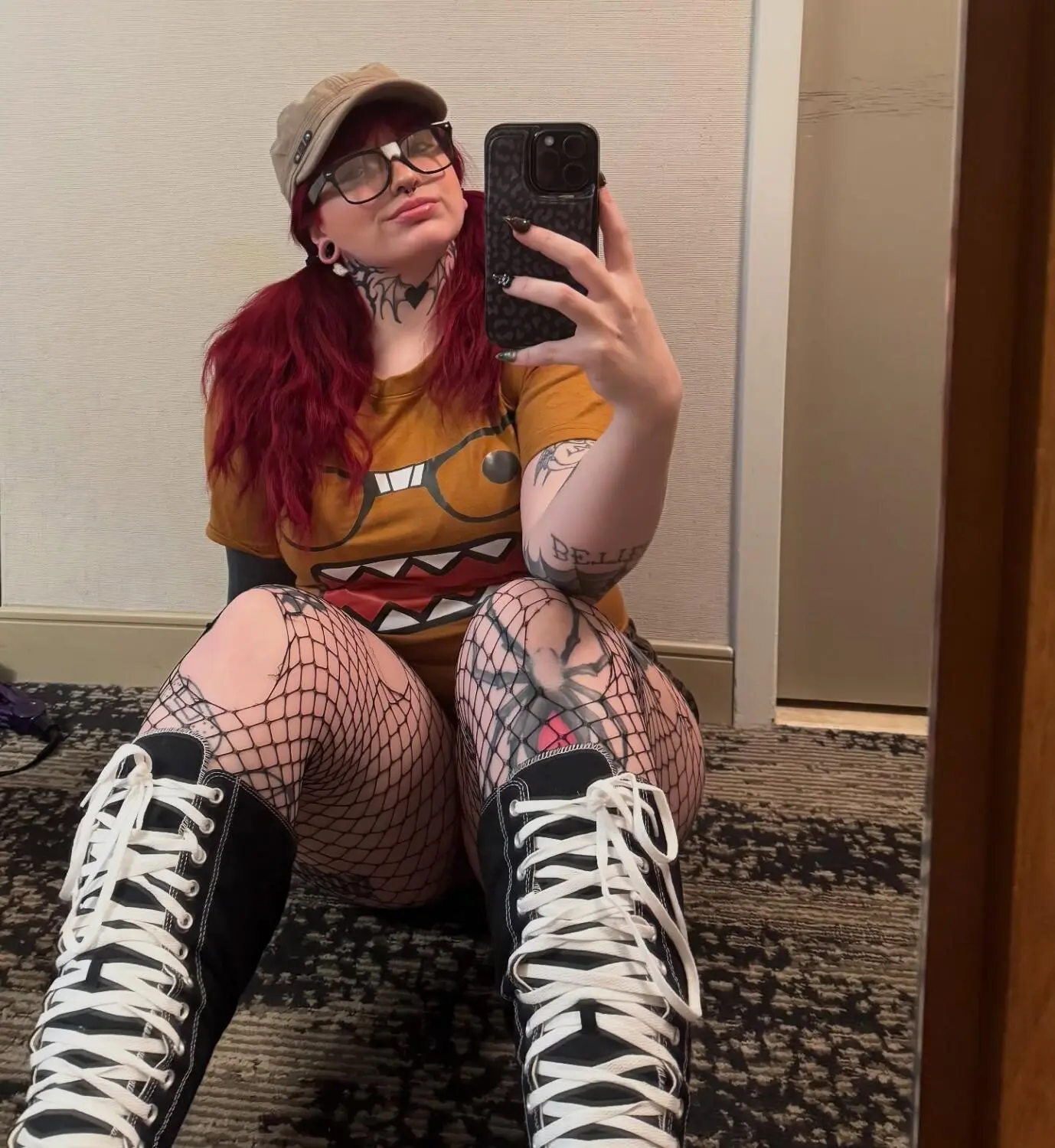 Escort Model KenzyKaye - 7
