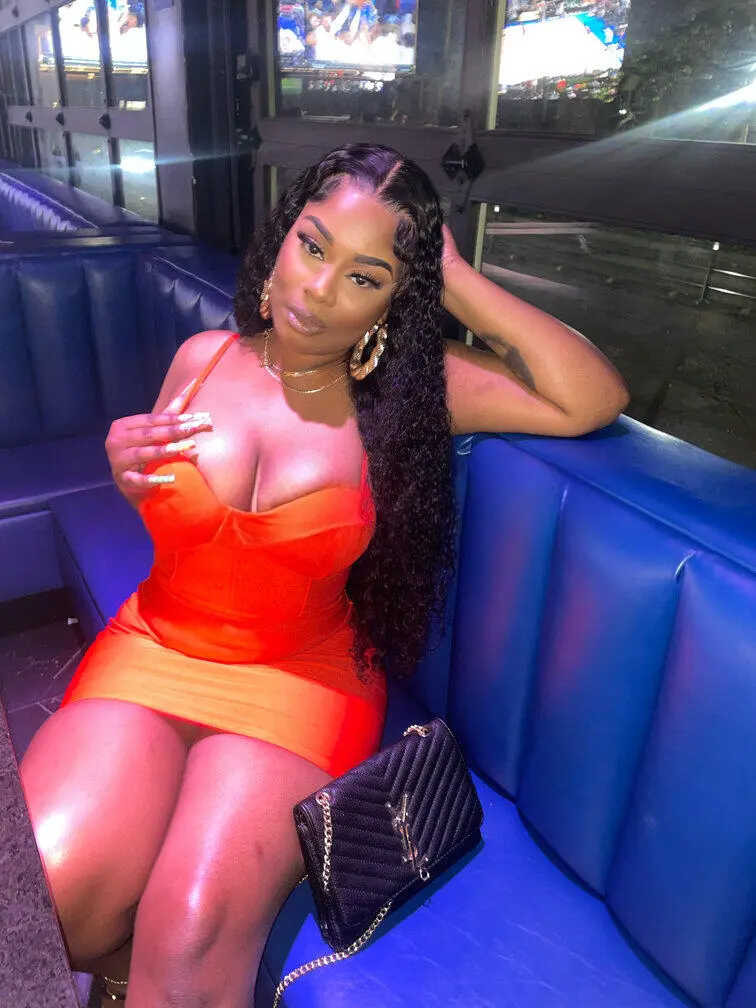 Escort Model Koko Sweets