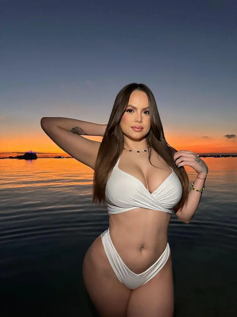 Escort Model Kylie - 2