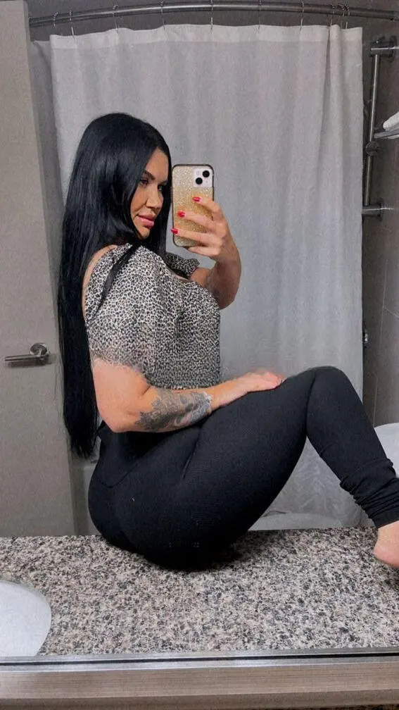 Escort Model Kylie - 5