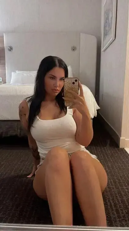 Escort Model Kylie - 2