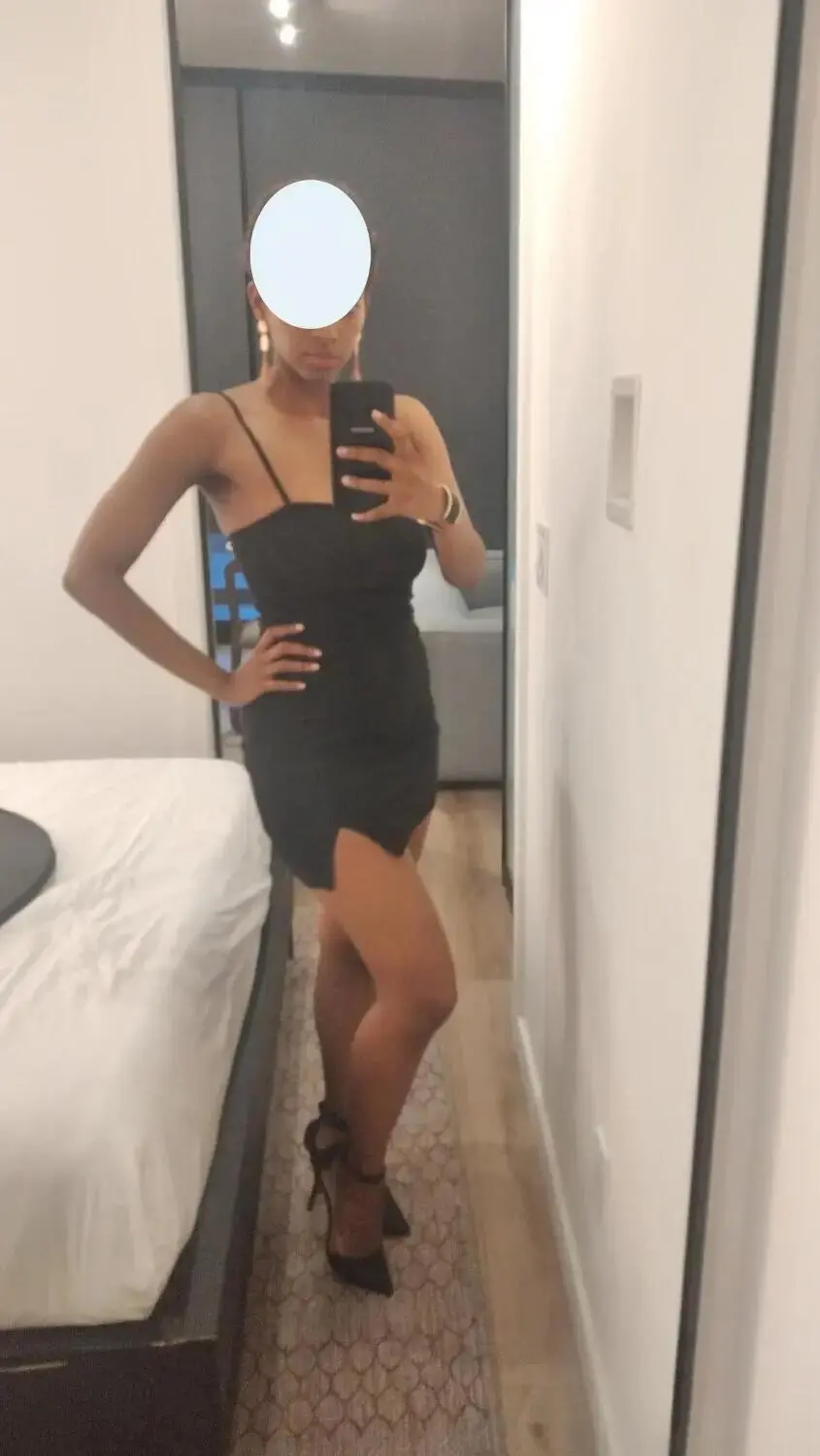 Escort Model Laura - 3