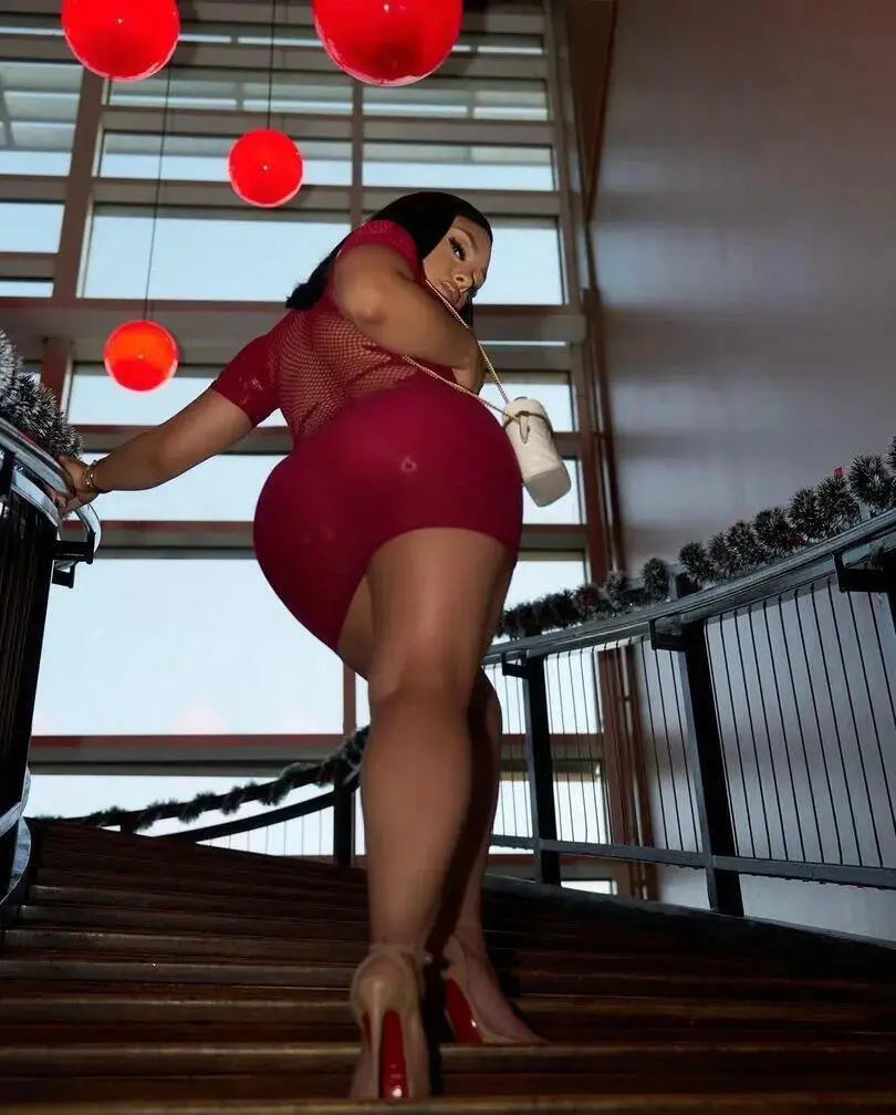 Escort Model Lauren - 2