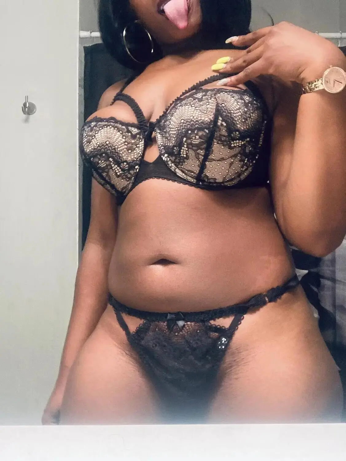 Escort Model Lavish - 5