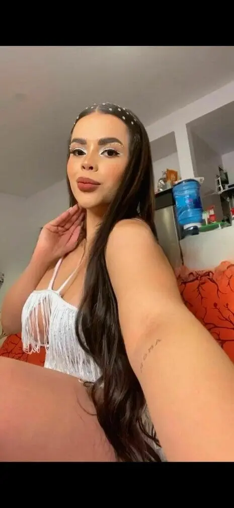 Escort Model Layza - 5