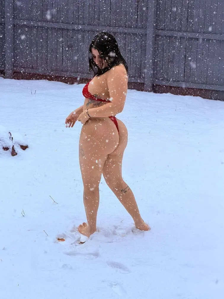 Escort Model Lia - 3