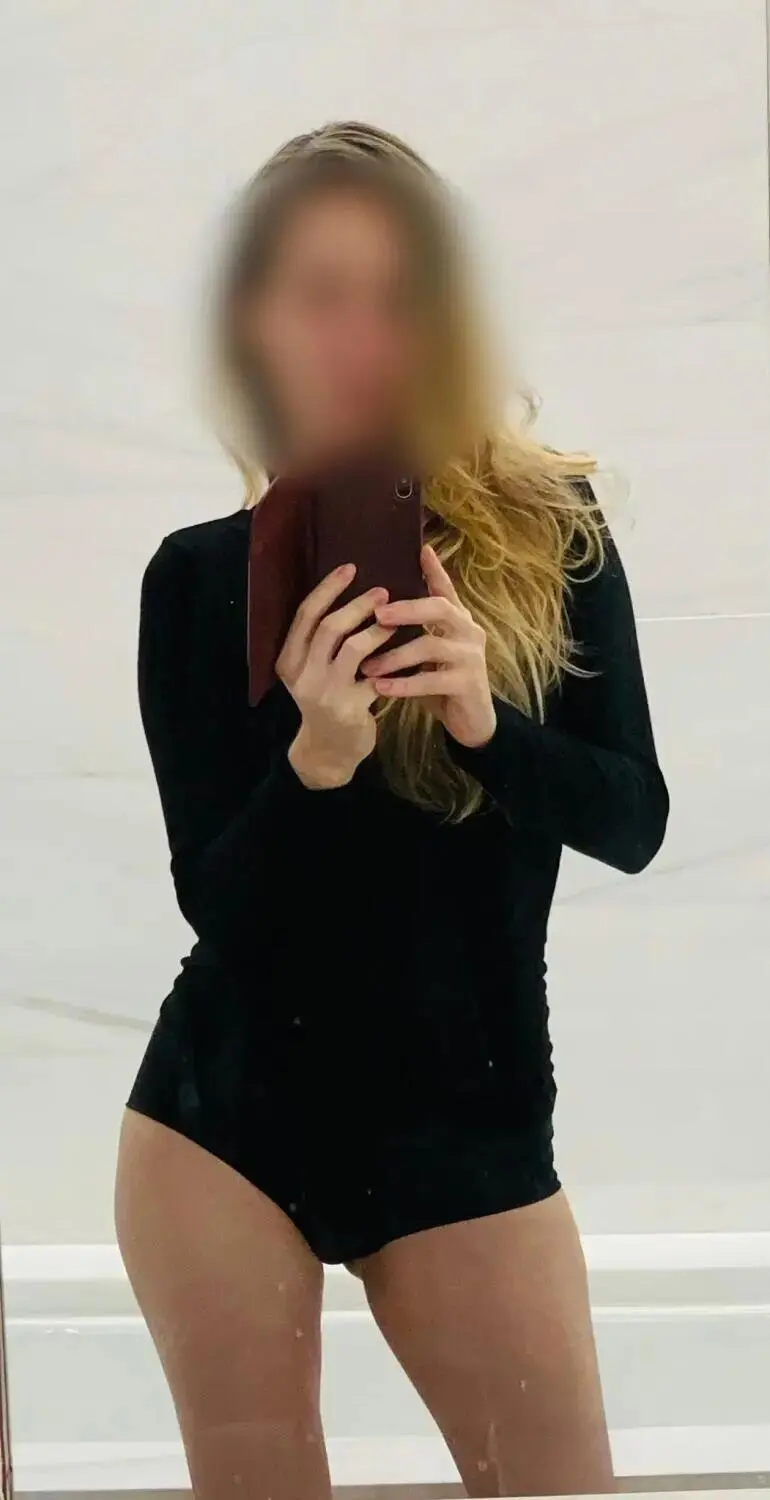 Escort Model Liz - 4