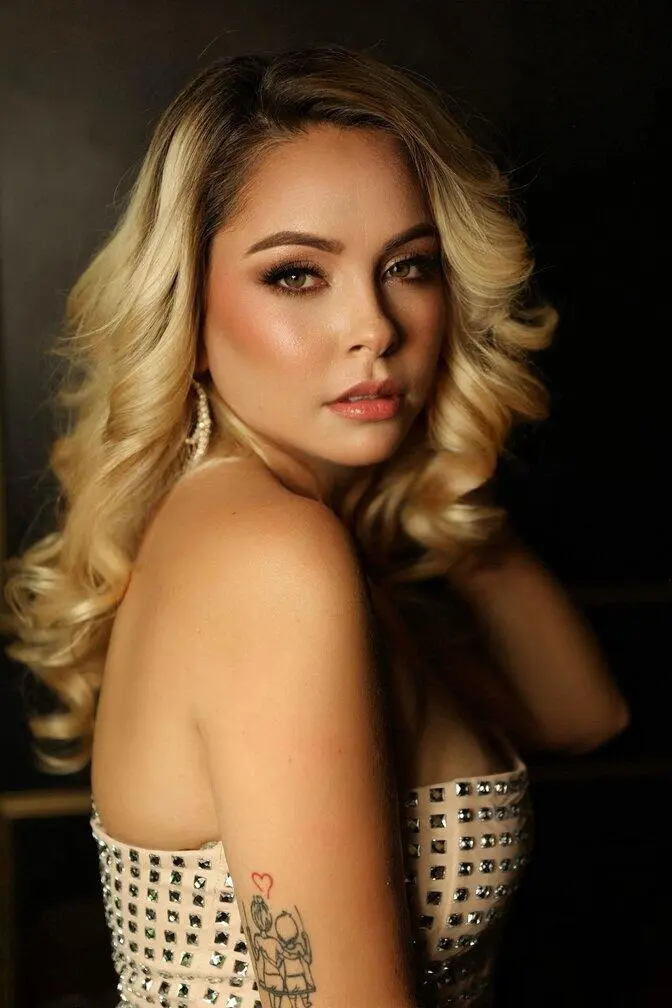 Escort Model Lorena Colombia - 5