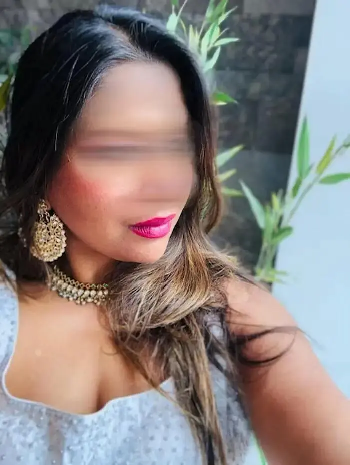 Escort Model Mallika - 5