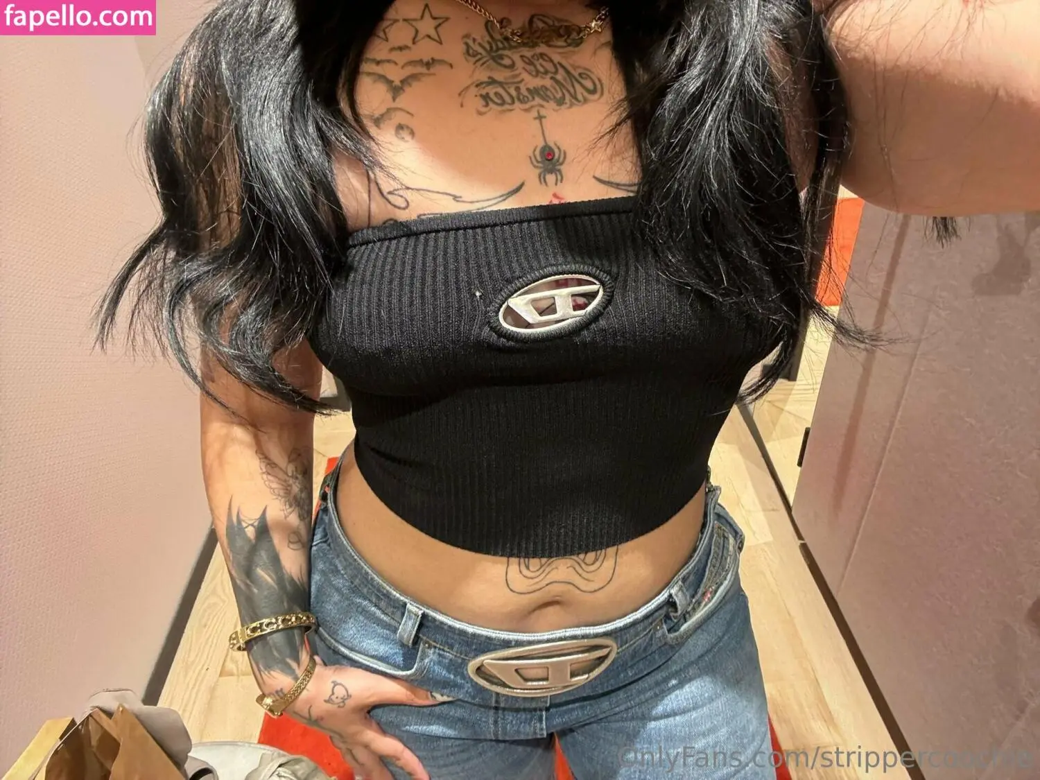Escort Model Mel Farahmand - 5