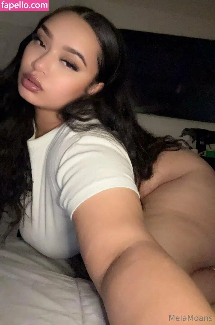 Escort Model MelaMoans - 2