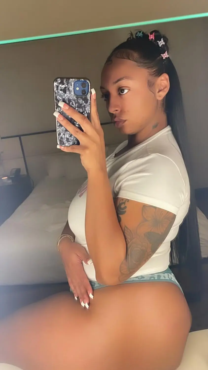 Escort Model Melissa Banks