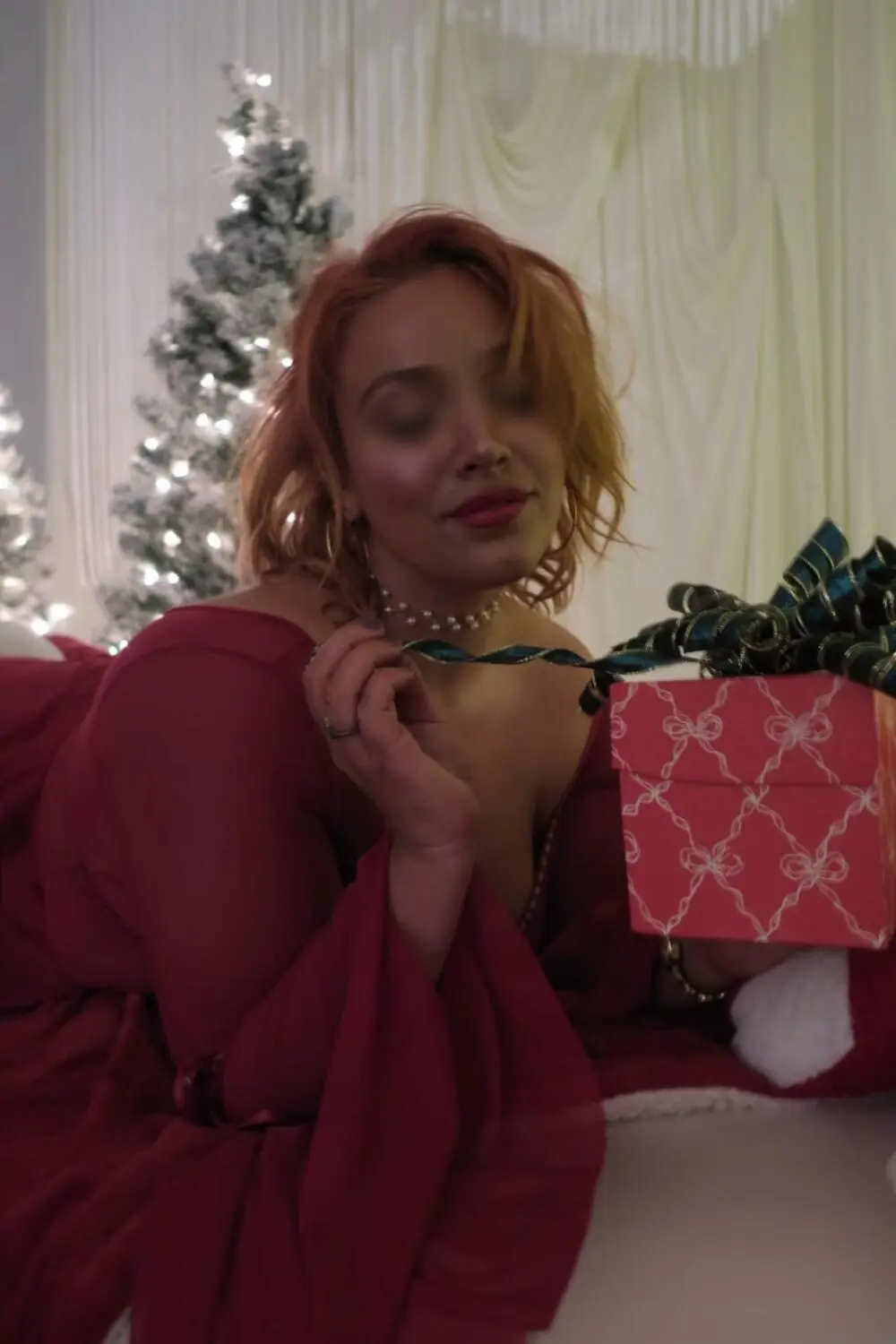 Escort Model Meredith - 5