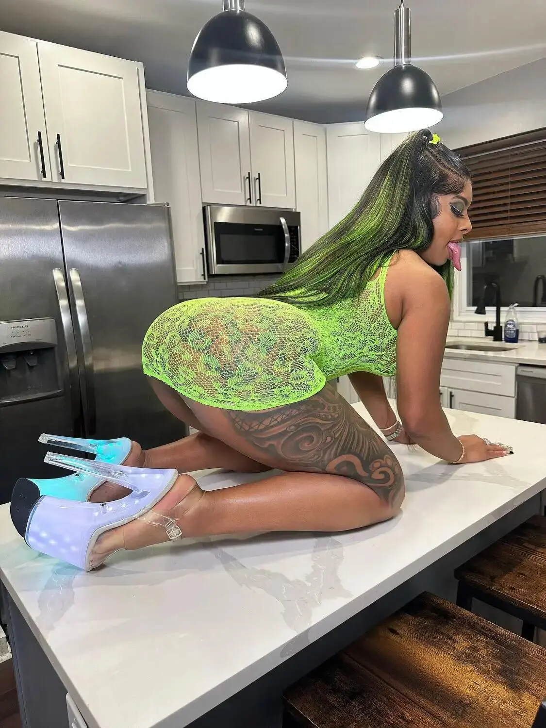 Escort Model Mia Mercy - 5