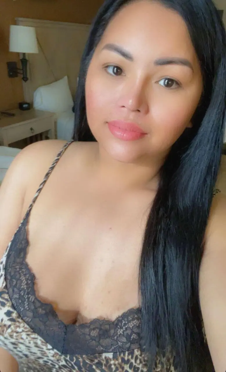 Escort Model MiaRose - 4