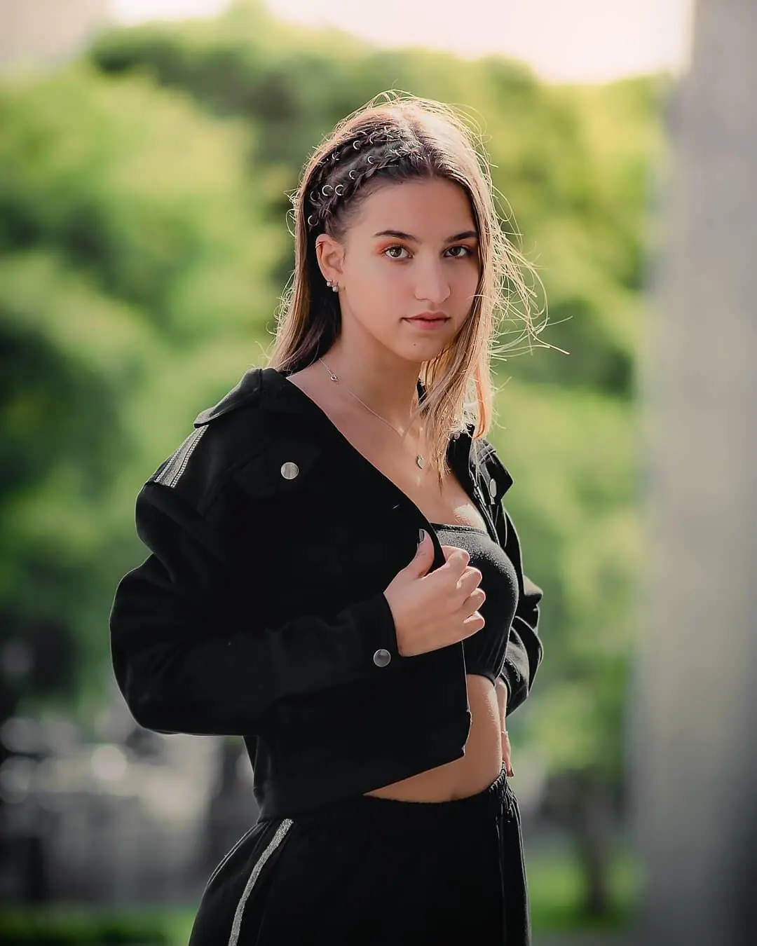 Escort Model Mikaela Lafuente - 6