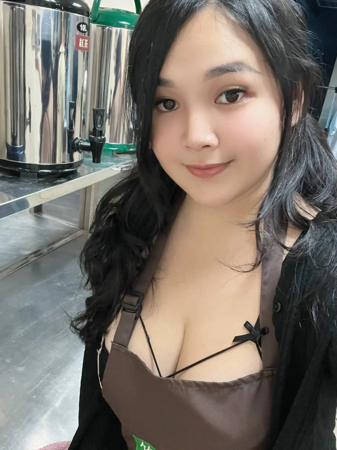 Escort Model Mikki Moon - 6