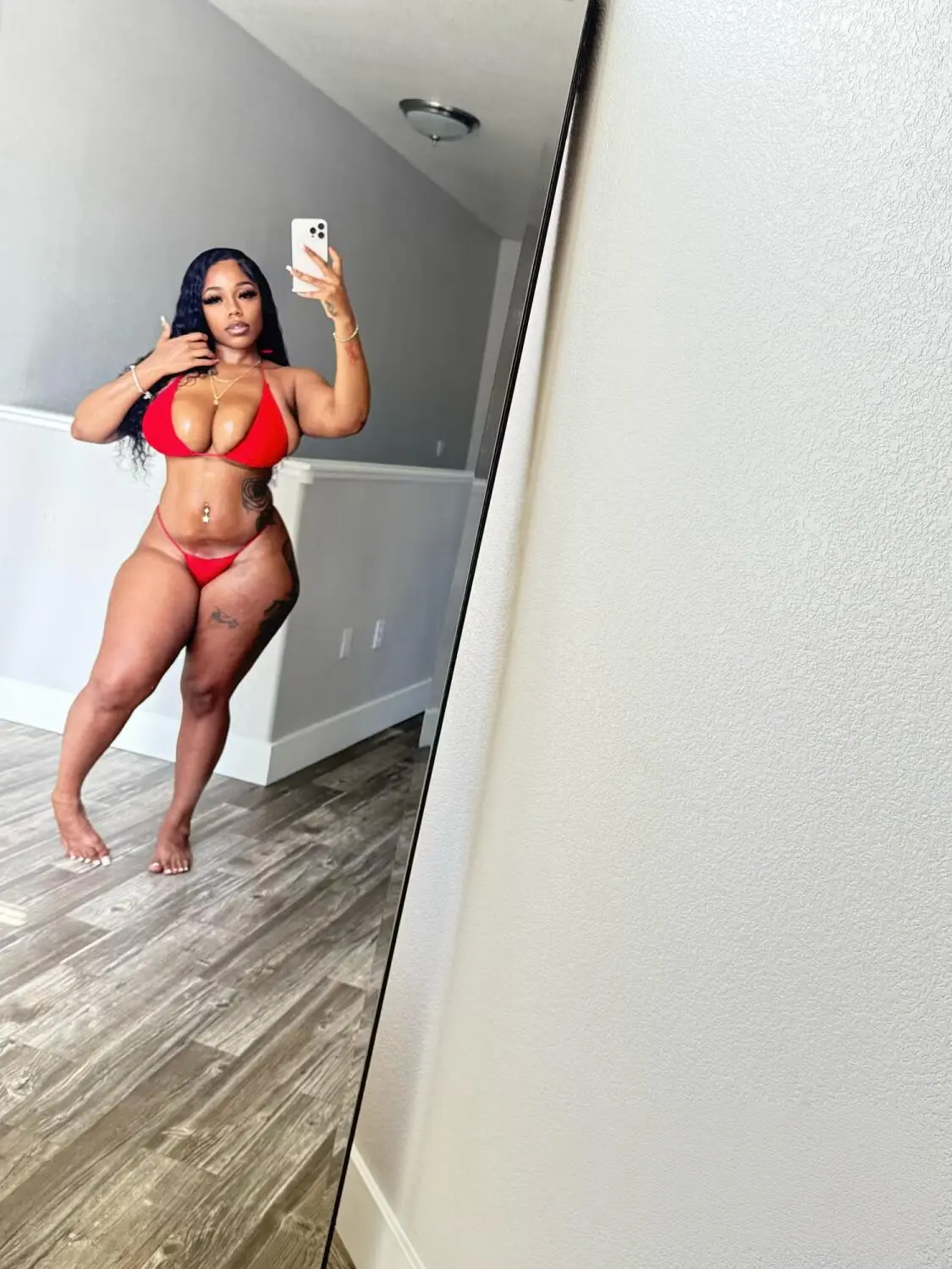 Escort Model Milani Santana - 3