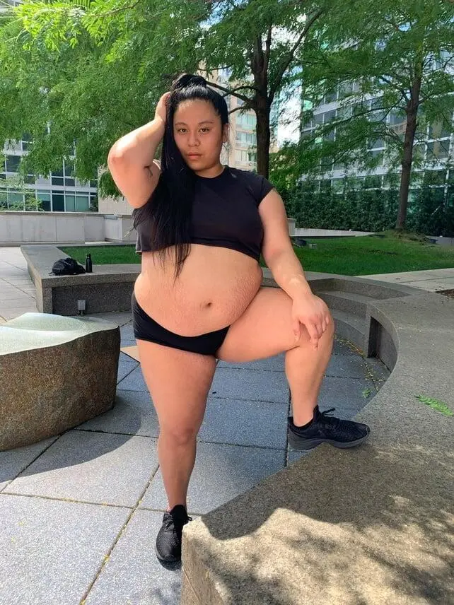 Escort Model MochiiBabii - 4