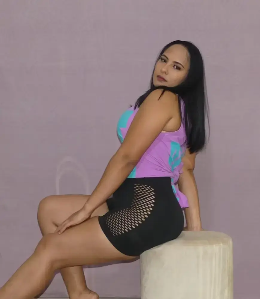 Escort Model Monica - 3
