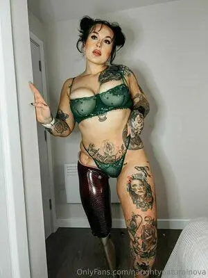 Escort Model NaughtyNova - 5