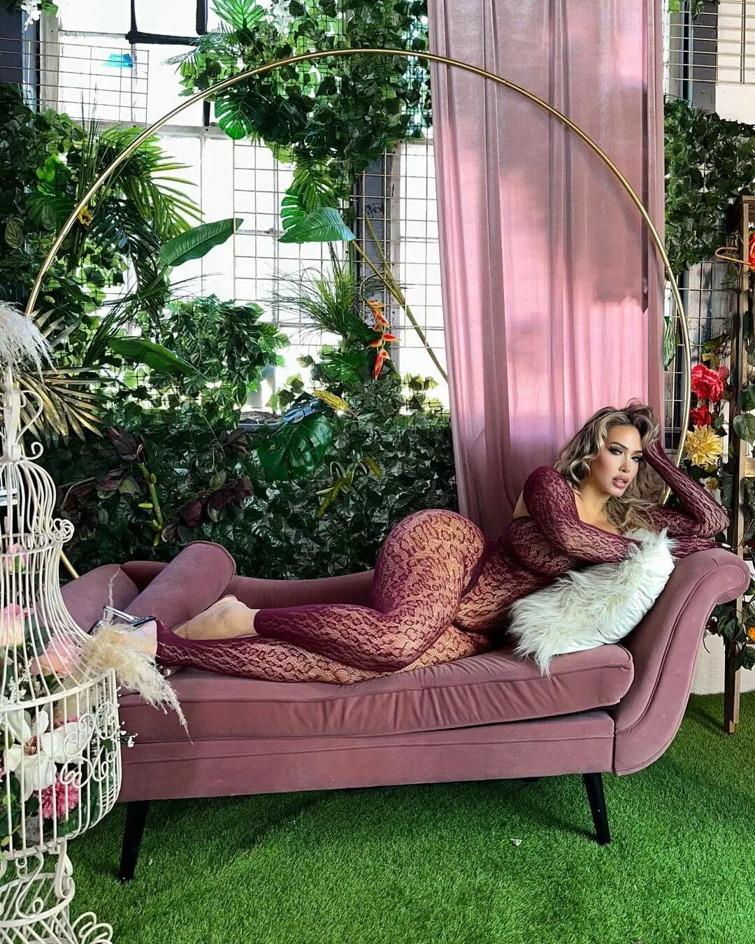 Escort Model Nellife - 8