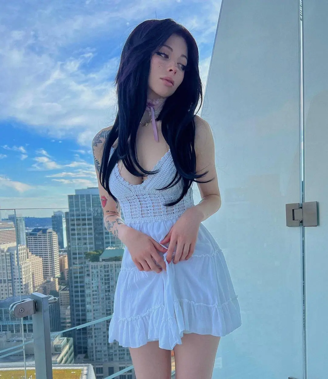 Escort Model Noemie Lili - 2