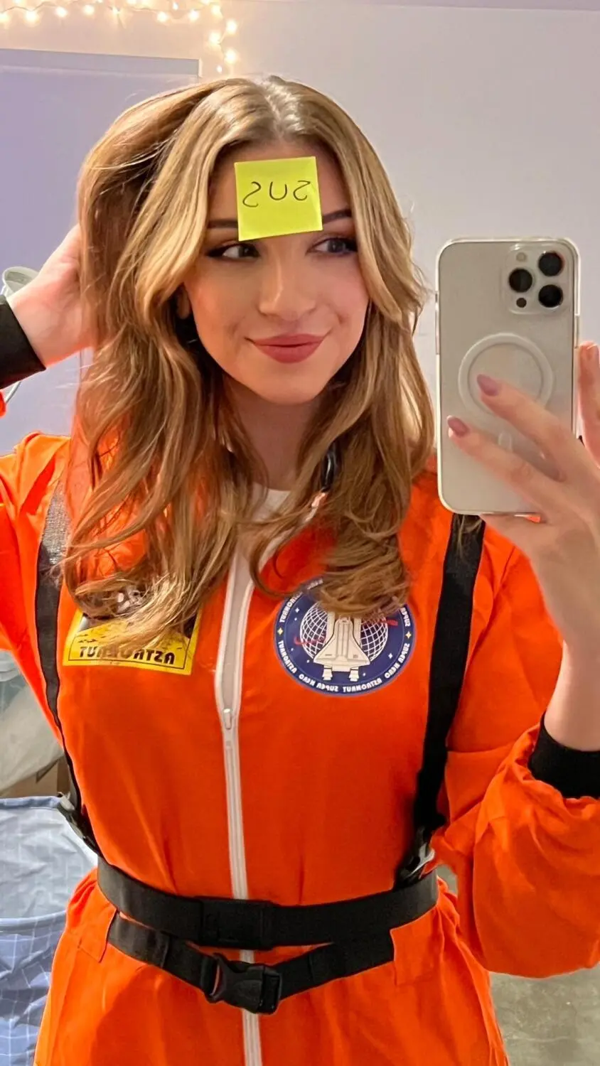 Escort Model Novaleesi - 8
