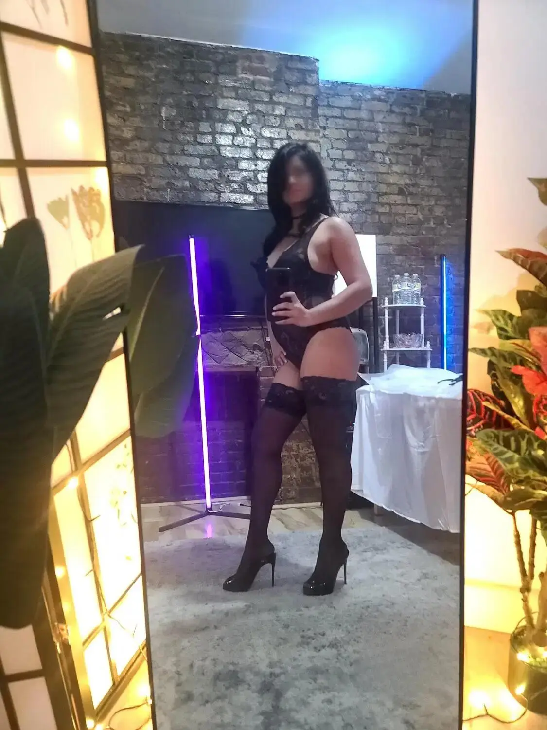 Escort Model Nylah East Indian - 5