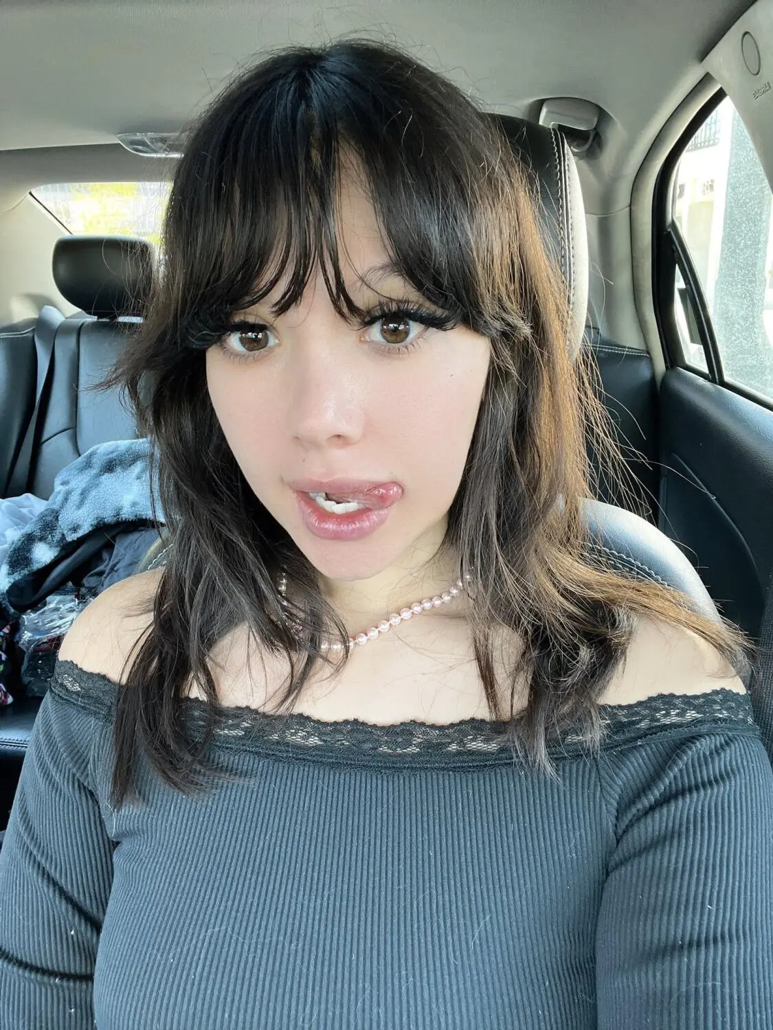 Escort Model OxilleryOF - 3