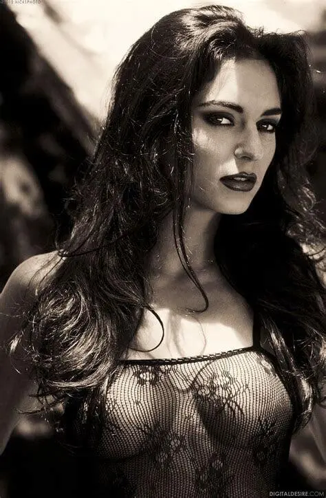 Escort Model Rebecca Lord - 2