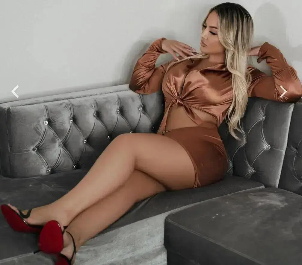 Escort Model REMY - 3