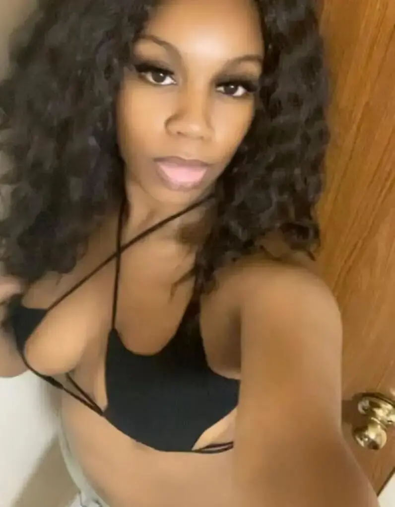 Escort Model Sade - 5
