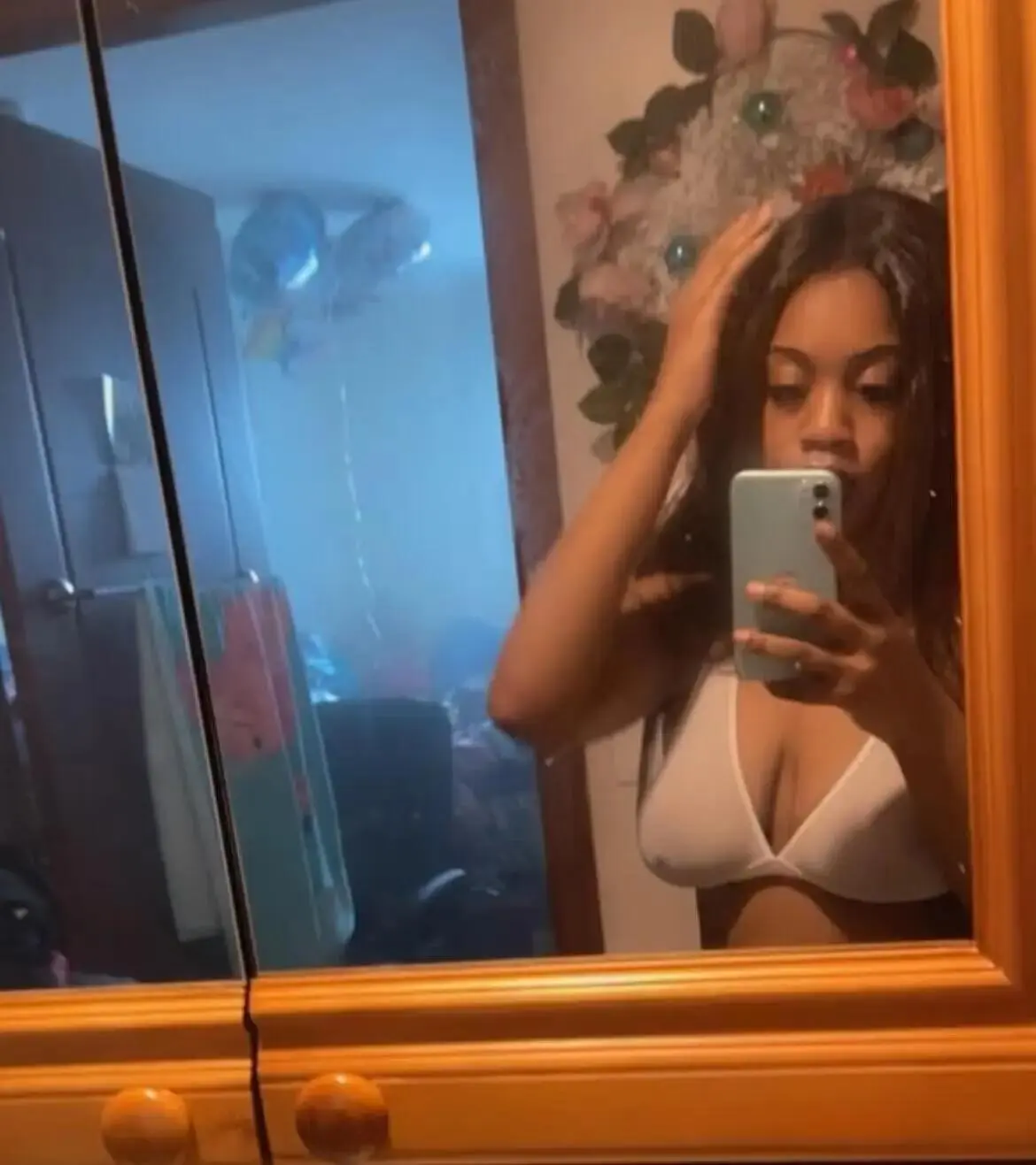 Escort Model Sade - 2