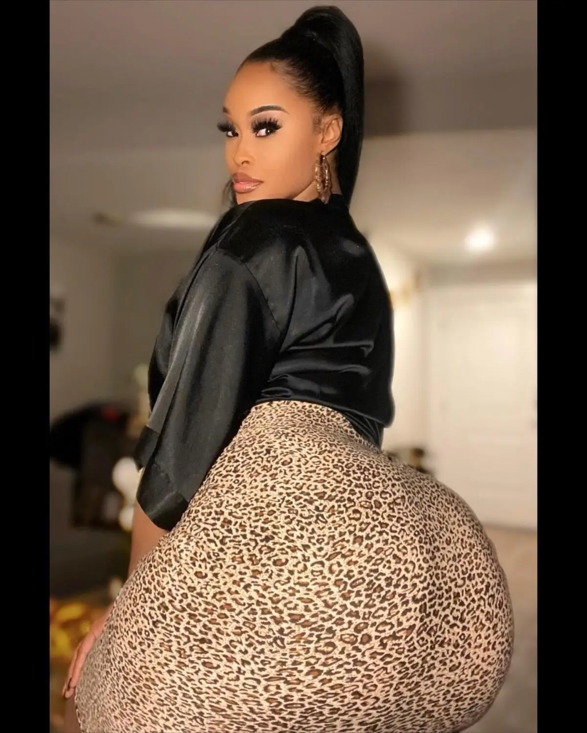 Escort Model Sade Yemaya - 3