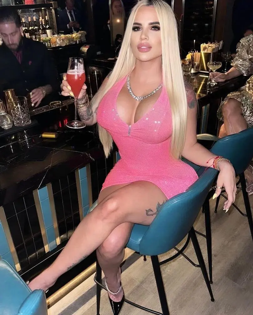 Escort Model Saisha - 2