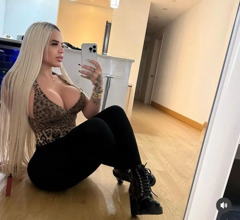 Escort Model Saisha - 2