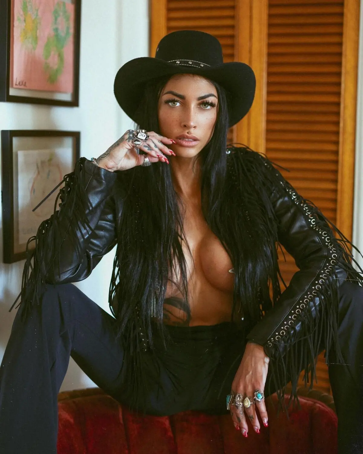Escort Model Sania Mallory - 10