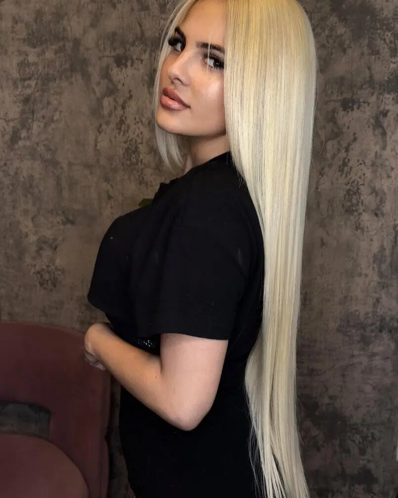 Escort Model Sara - 2