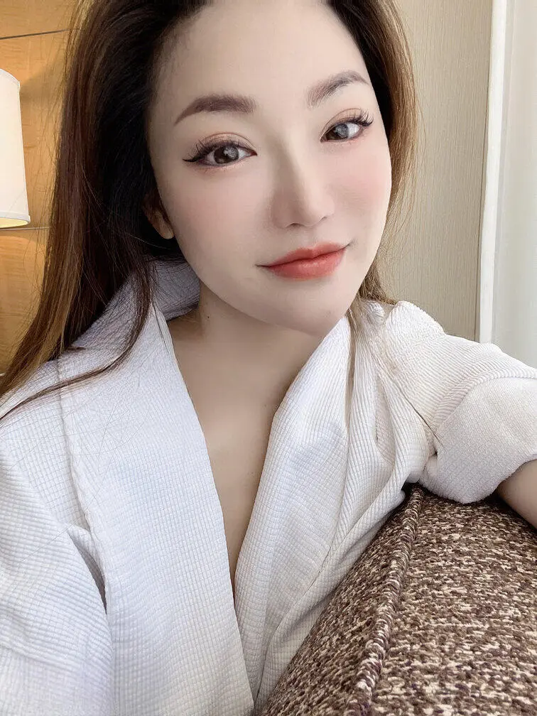 Escort Model Sexy Girl