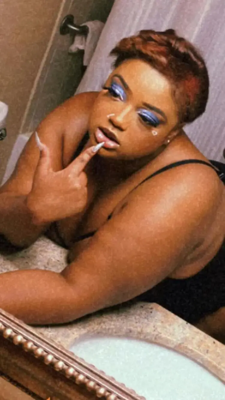 Escort Model Shanell