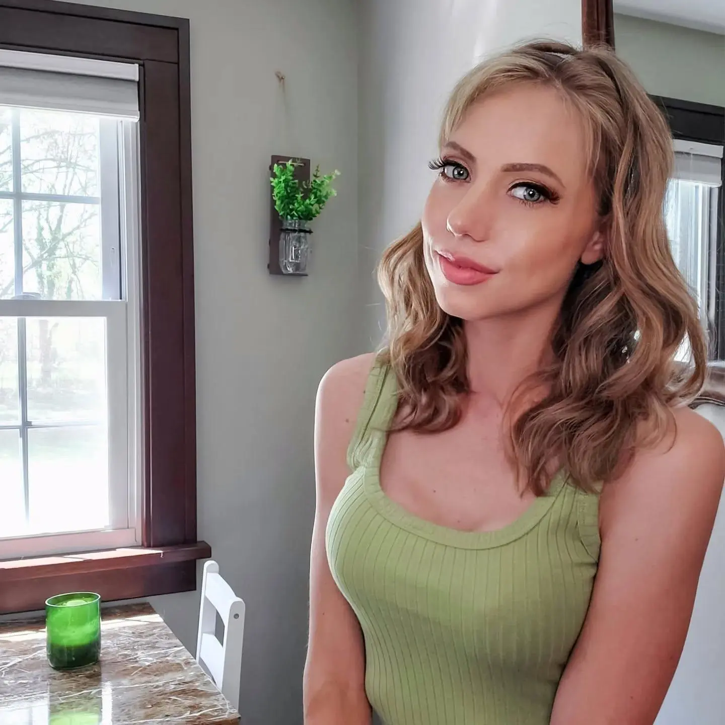 Escort Model Shawna Lee Scott - 3