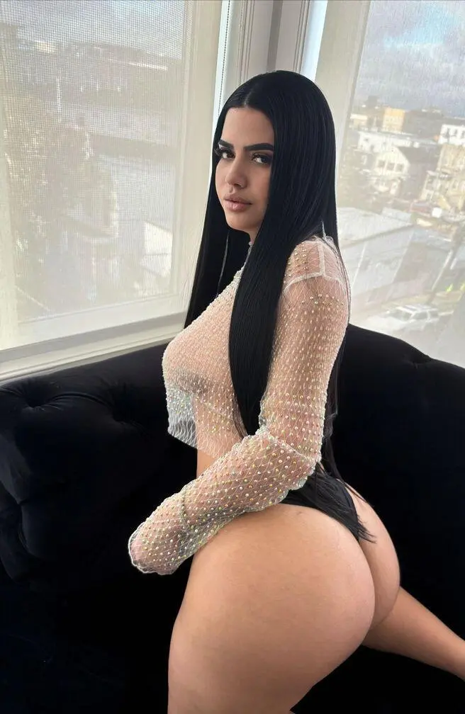 Escort Model Sheila - 5