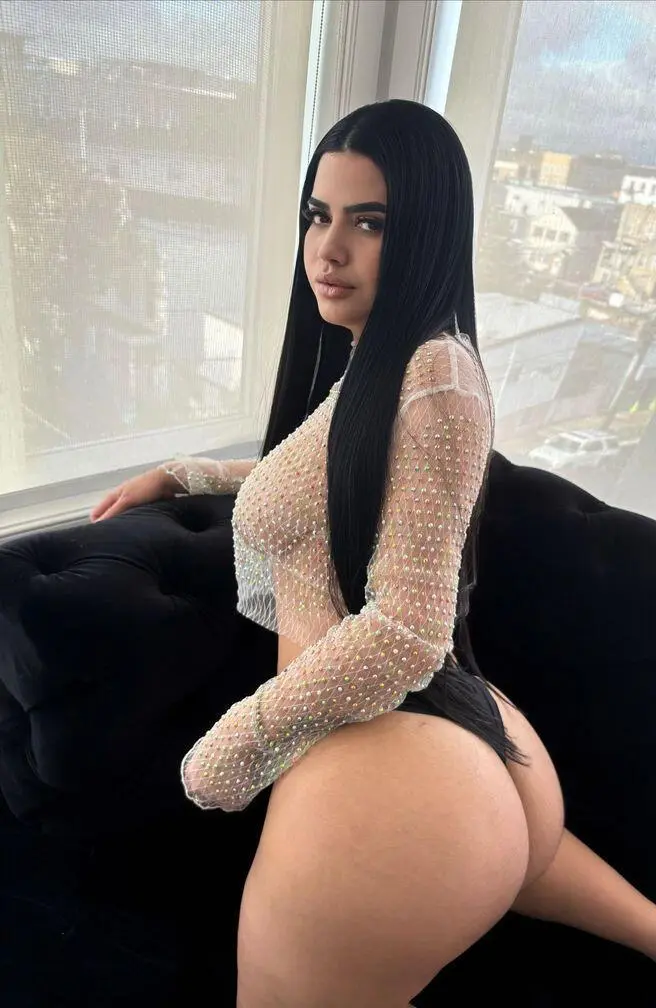 Escort Model Sheila - 2