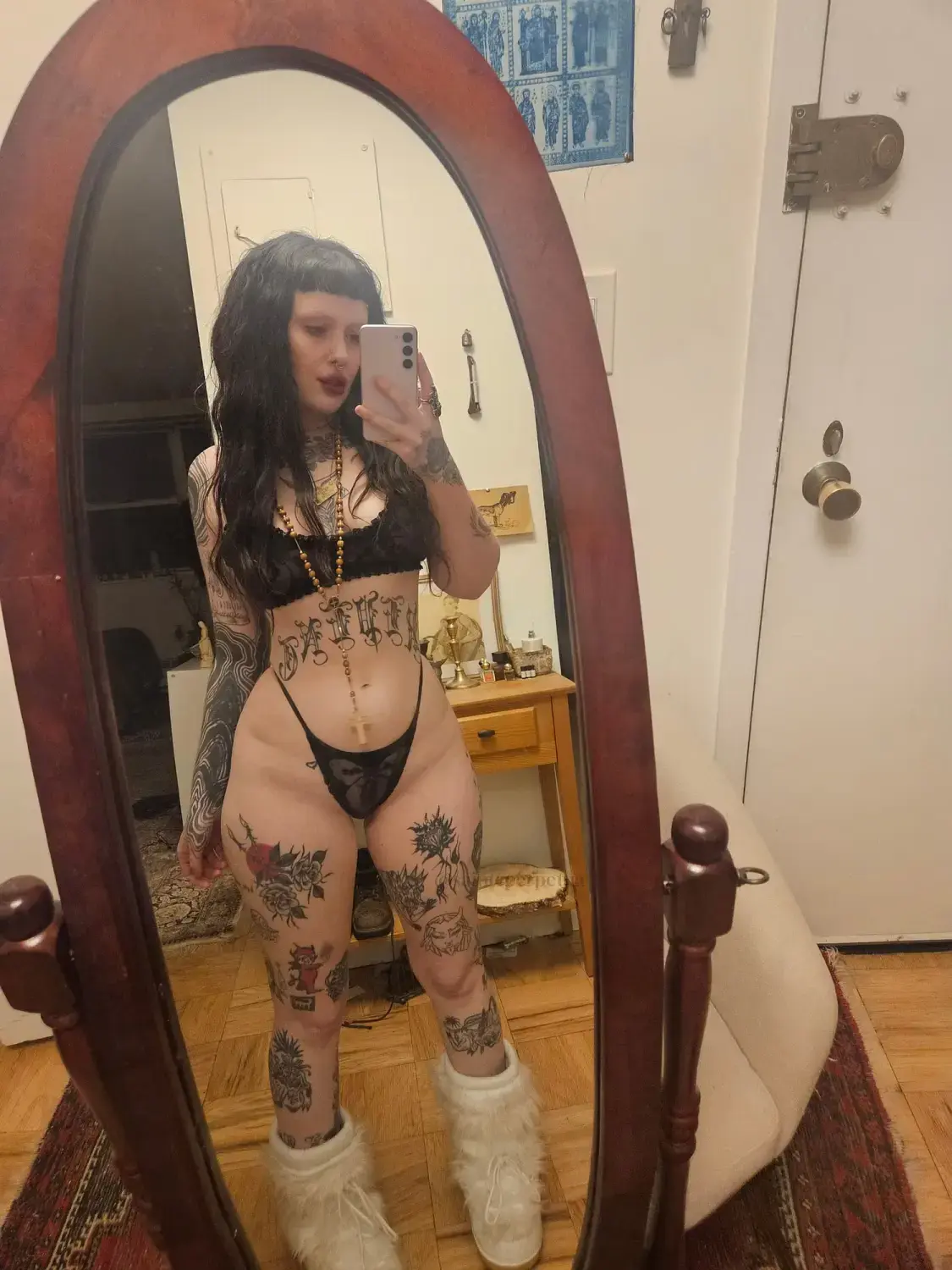 Escort Model Sophie - 2