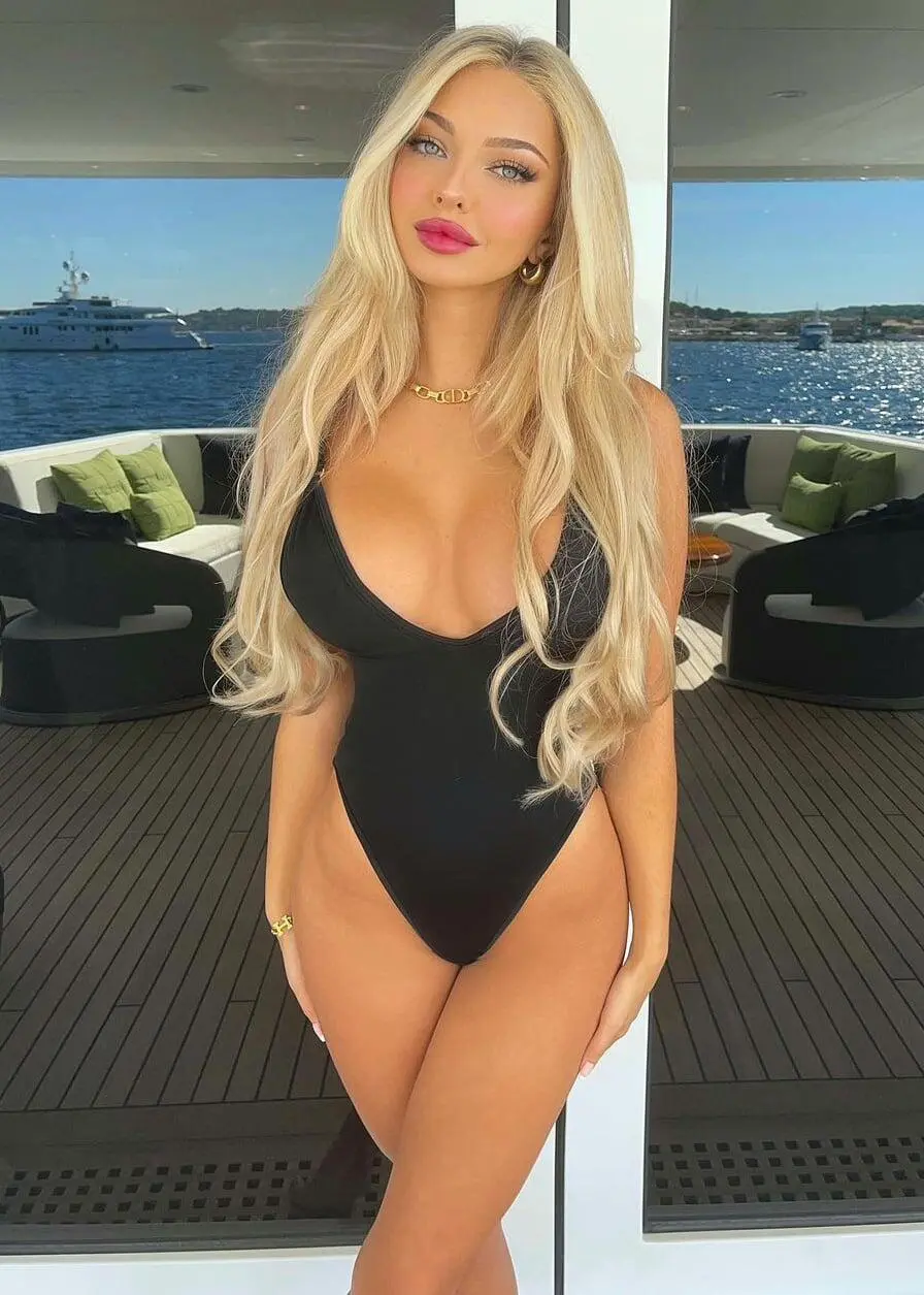 Escort Model Sophie.saintt - 10