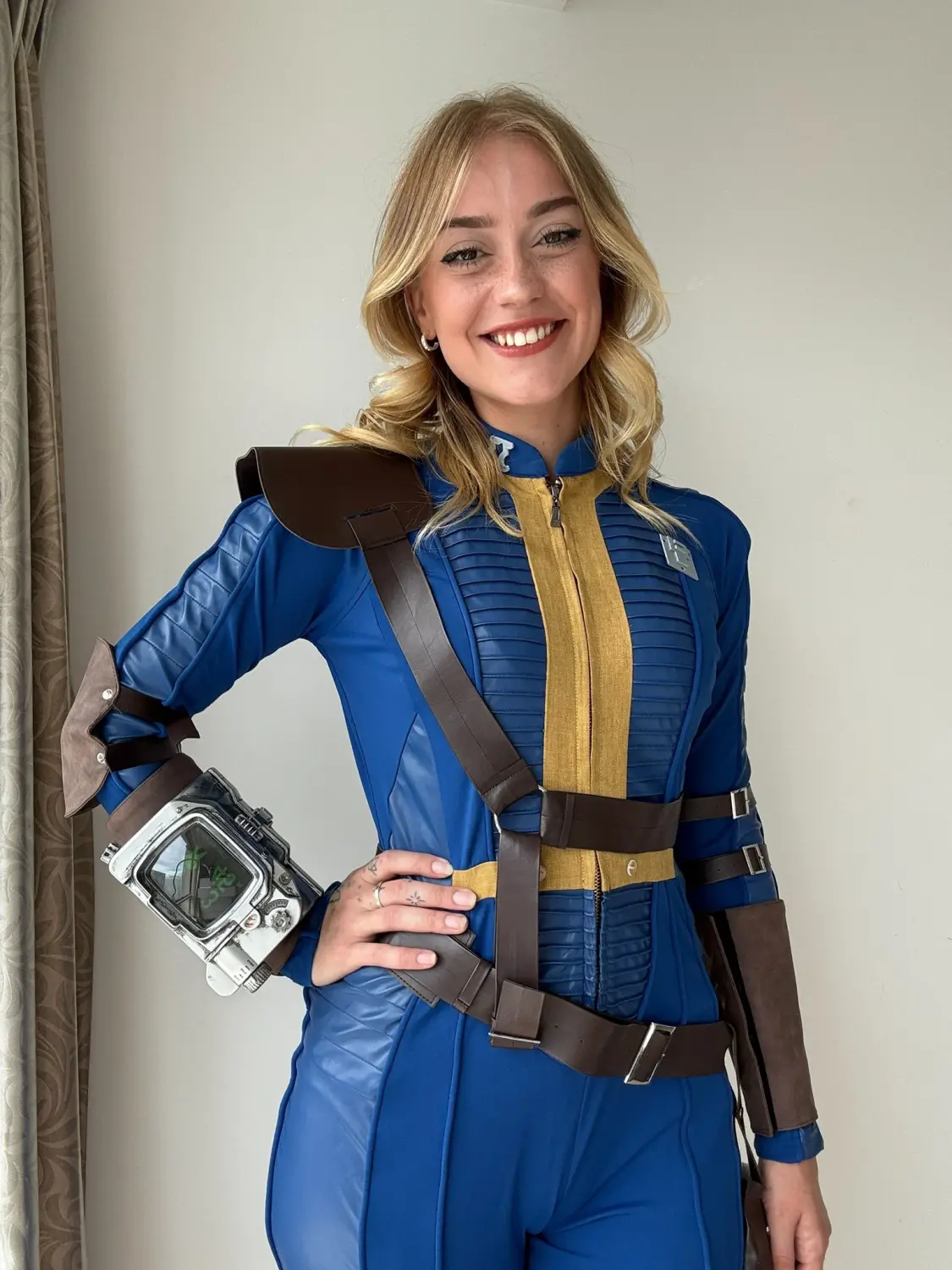Escort Model Spideyava - 6