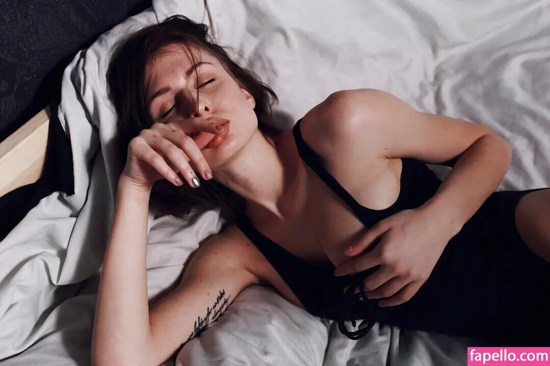 Escort Model Stasya Pollna - 6