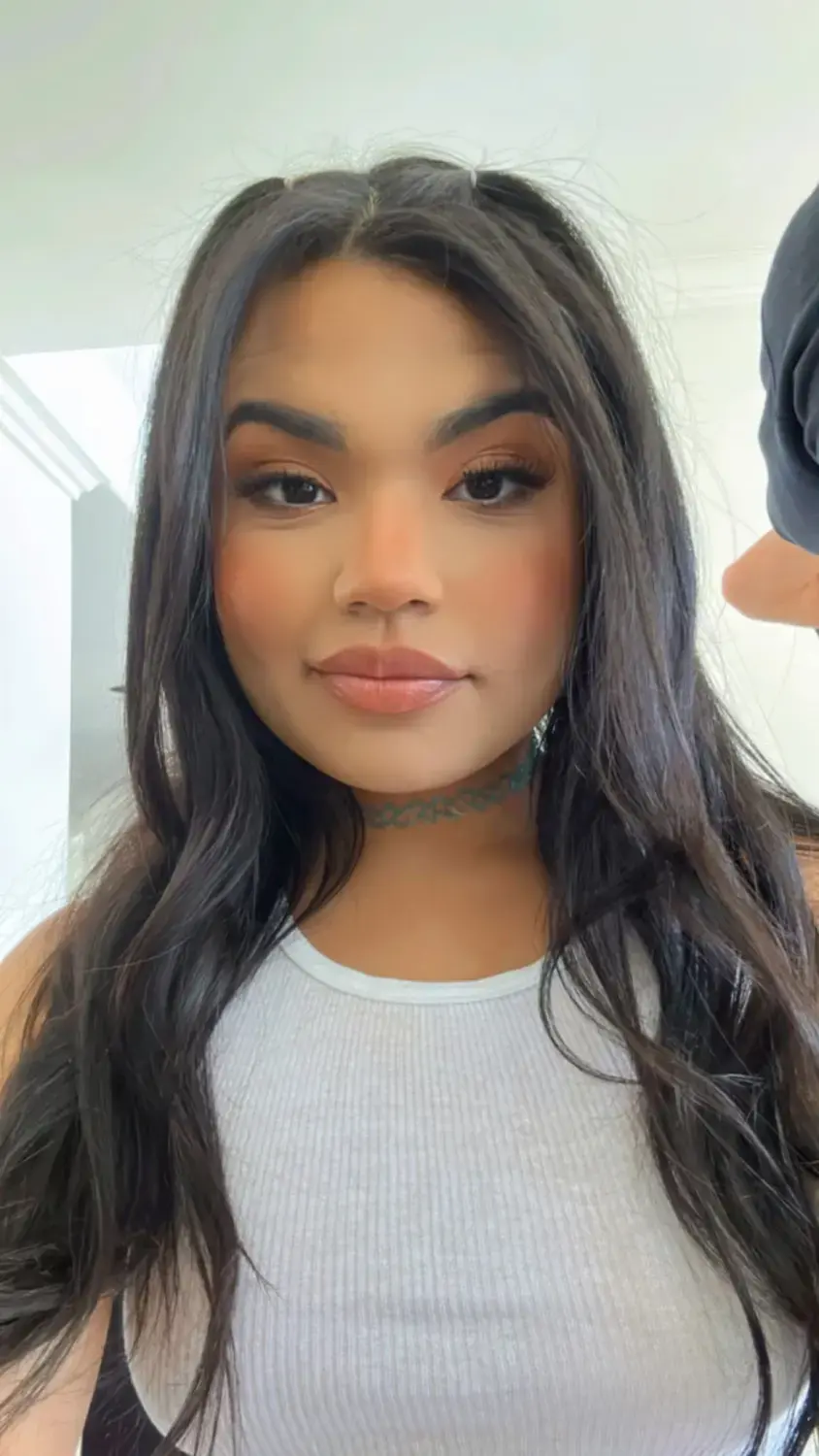 Escort Model Summer